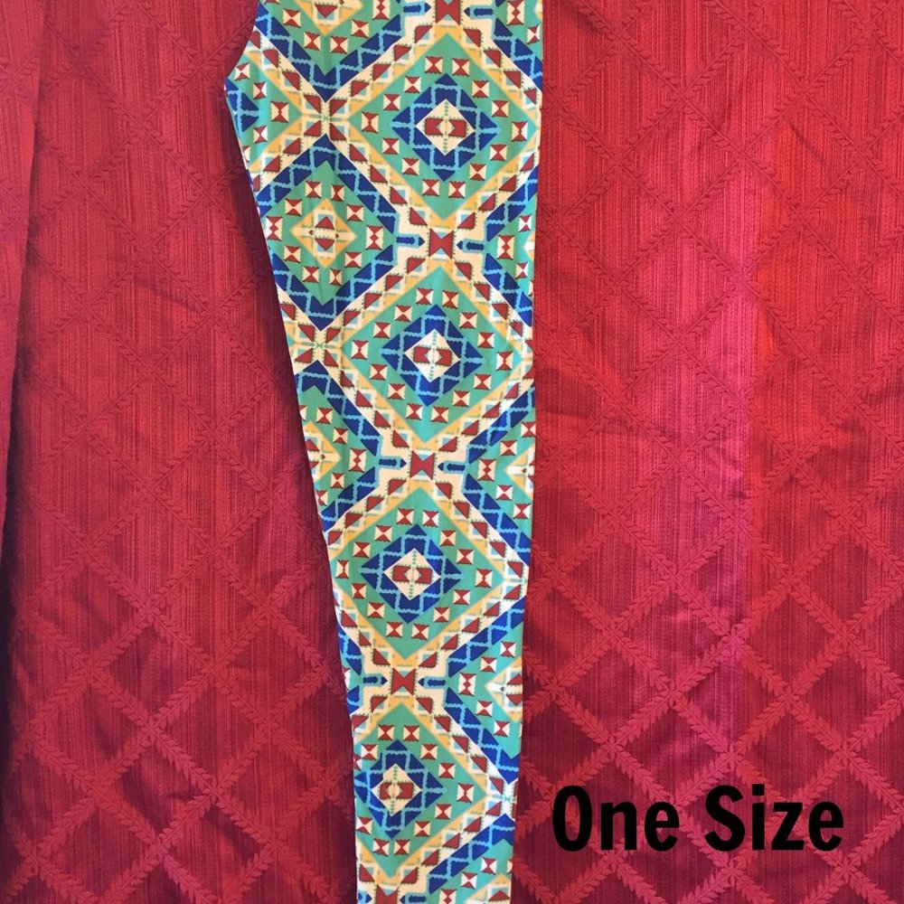Lularoe One Size Fits Most Soft Leggings
